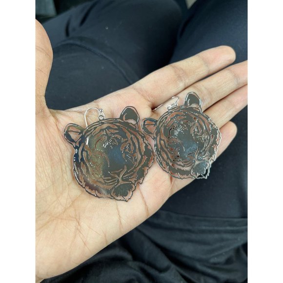 Tiger mascot earrings, auburn tigers , go tigers, cheetah earrings silver animal - Picture 4 of 6